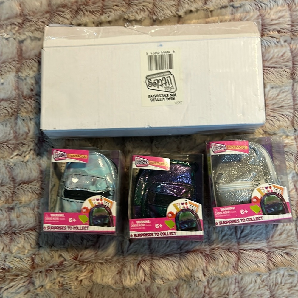 3 Real Littles Mini Backpack Each has 6 Surprises inside